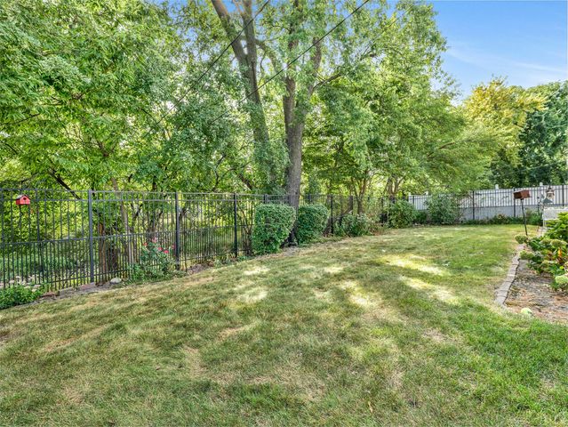661 Winston Drive, Melrose Park, IL 60160