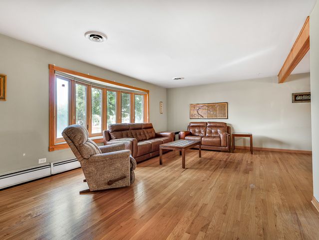 661 Winston Drive, Melrose Park, IL 60160