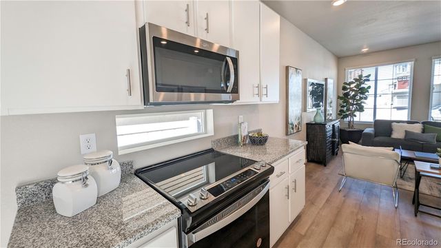 3421 Pearwood Drive, Johnstown, CO 80534