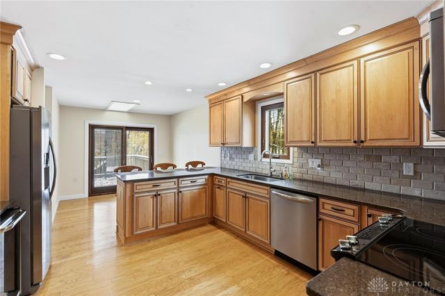 4400 Royal Ridge Way, Dayton, OH 45429