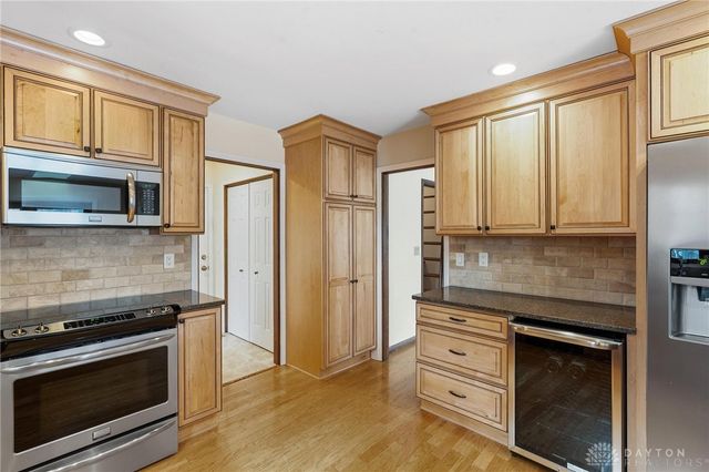 4400 Royal Ridge Way, Dayton, OH 45429