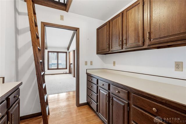 4400 Royal Ridge Way, Dayton, OH 45429