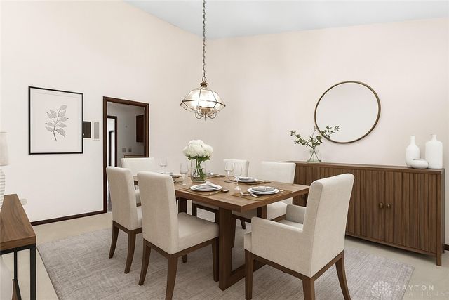 4400 Royal Ridge Way, Dayton, OH 45429