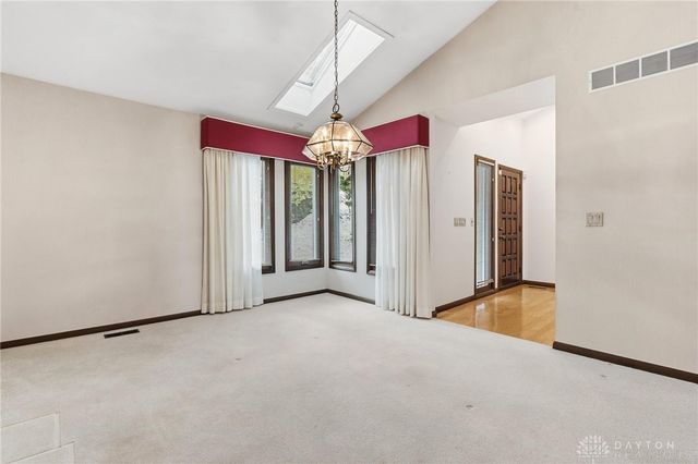 4400 Royal Ridge Way, Dayton, OH 45429