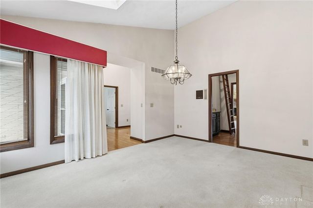 4400 Royal Ridge Way, Dayton, OH 45429