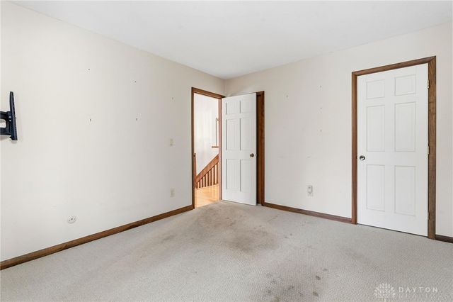 4400 Royal Ridge Way, Dayton, OH 45429