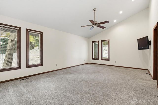 4400 Royal Ridge Way, Dayton, OH 45429