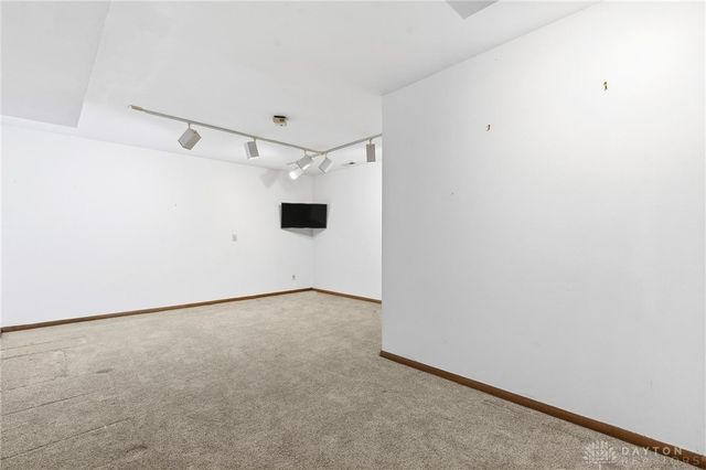 4400 Royal Ridge Way, Dayton, OH 45429