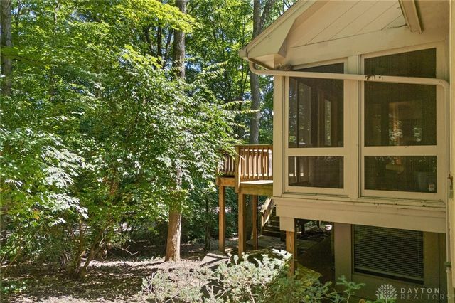 4400 Royal Ridge Way, Dayton, OH 45429