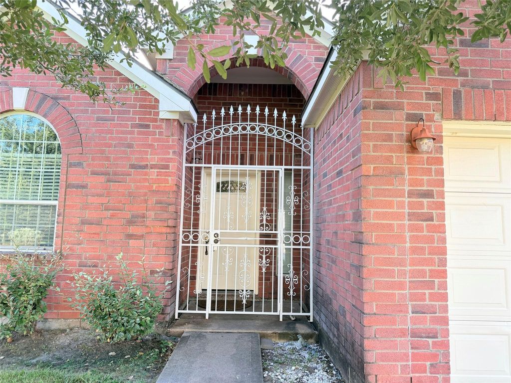 13743 Canyon Hollow Loop, Houston, TX 77083