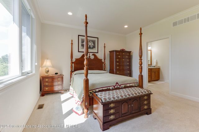 11740 Kalamata Drive, Dewitt, MI 48820