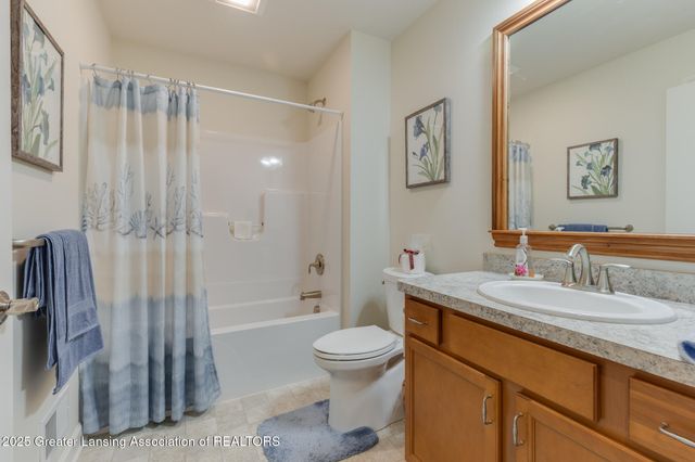 11740 Kalamata Drive, Dewitt, MI 48820