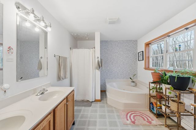 87 South Brook Road, Hampton, CT 06247