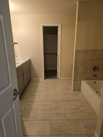 10319 Moonset Lane, Houston, TX 77016