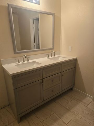 10319 Moonset Lane, Houston, TX 77016