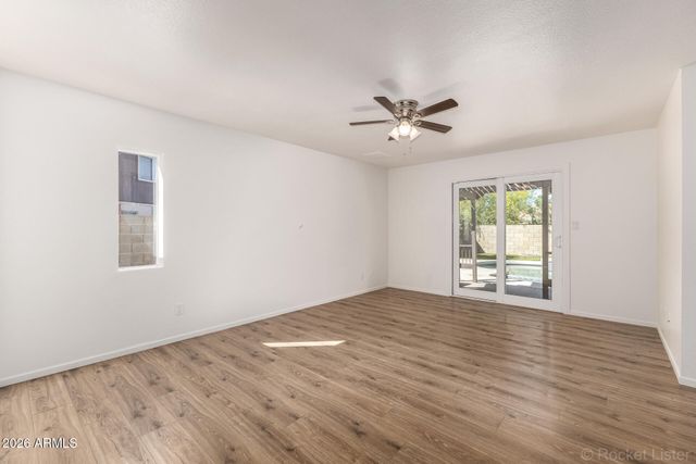 2122 S ASH Circle, Mesa, AZ 85202