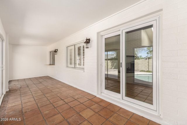 2122 S ASH Circle, Mesa, AZ 85202