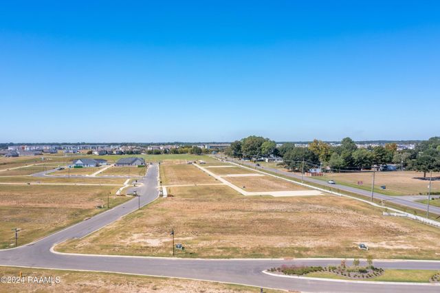 104 Sea Island Lane, Youngsville, LA 70592
