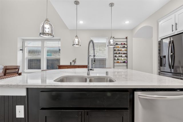 12325 Hulson Trail, Fort Worth, TX 76052