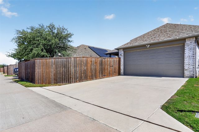 12325 Hulson Trail, Fort Worth, TX 76052