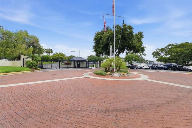 2424 W TAMPA BAY BOULEVARD G104, Tampa, FL 33607