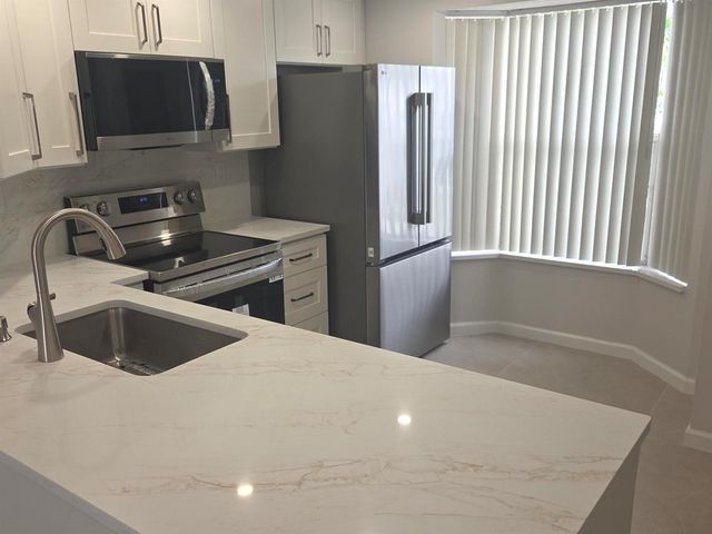2843 NE 15th Street, Pompano Beach, FL 33062