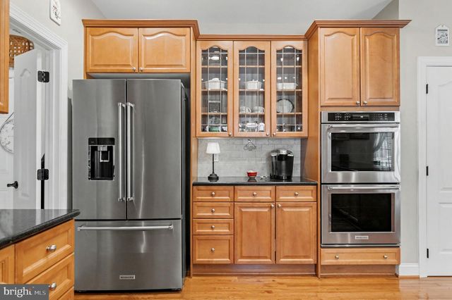 8360 HICKORY HOLLOW CT, Manassas, VA 20112