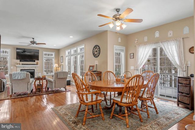 8360 HICKORY HOLLOW CT, Manassas, VA 20112