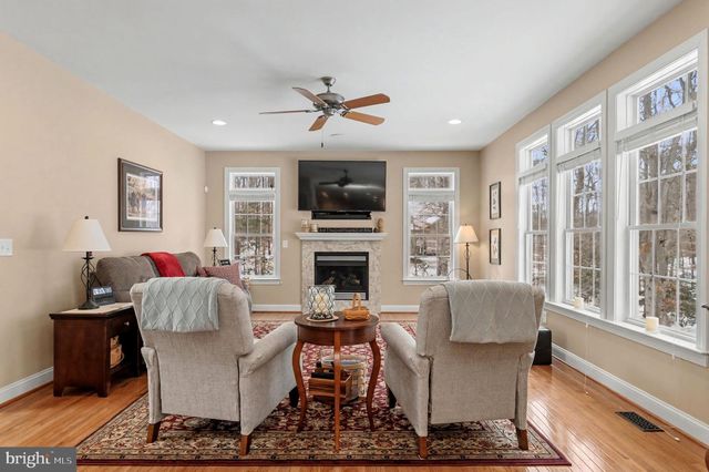 8360 HICKORY HOLLOW CT, Manassas, VA 20112