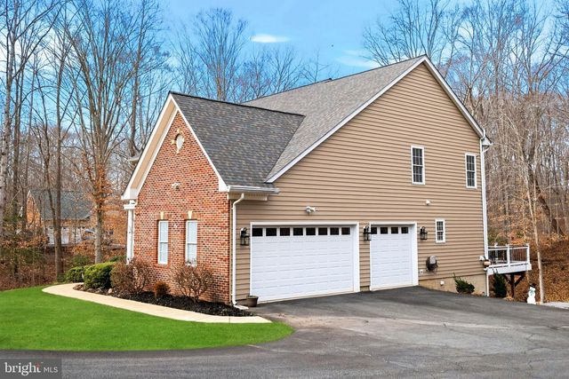 8360 HICKORY HOLLOW CT, Manassas, VA 20112