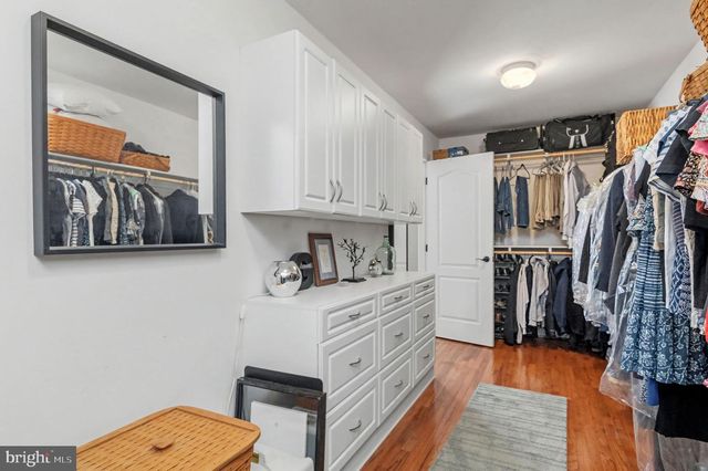 8360 HICKORY HOLLOW CT, Manassas, VA 20112