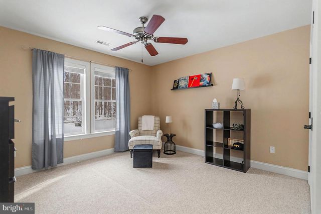 8360 HICKORY HOLLOW CT, Manassas, VA 20112