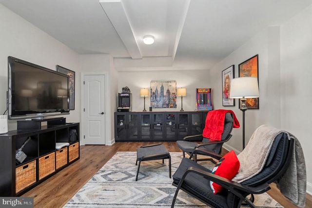 8360 HICKORY HOLLOW CT, Manassas, VA 20112