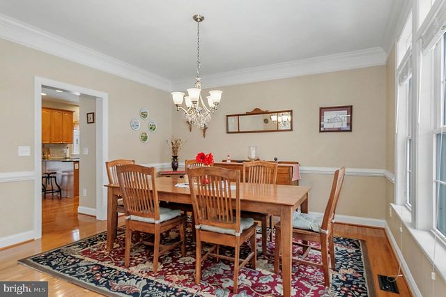 8360 HICKORY HOLLOW CT, Manassas, VA 20112