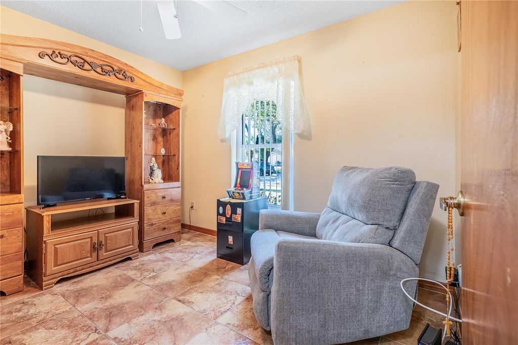 Image 21 of property listing at 4847 REGINALD ROAD, Orlando, FL 32829