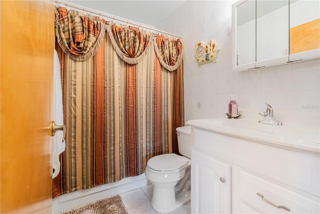 Image 22 of property listing at 4847 REGINALD ROAD, Orlando, FL 32829