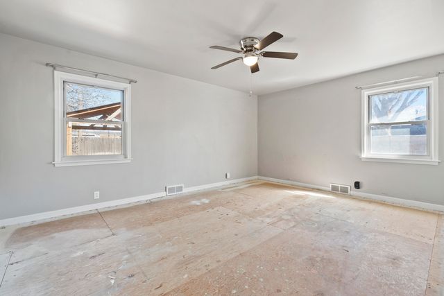 1201 8th Street, Shallowater, TX 79363