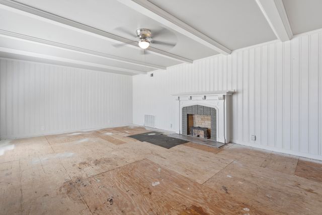 1201 8th Street, Shallowater, TX 79363