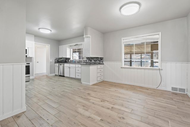 1201 8th Street, Shallowater, TX 79363