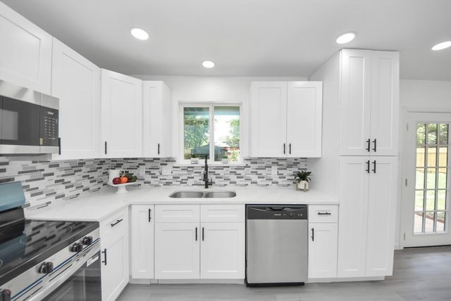 6314 Silver Chalice Drive, Houston, TX 77088