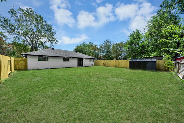 6314 Silver Chalice Drive, Houston, TX 77088