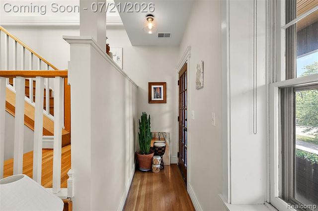 443 E Ferry Street, Detroit, MI 48202