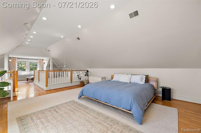 443 E Ferry Street, Detroit, MI 48202