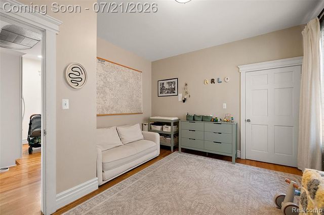 443 E Ferry Street, Detroit, MI 48202