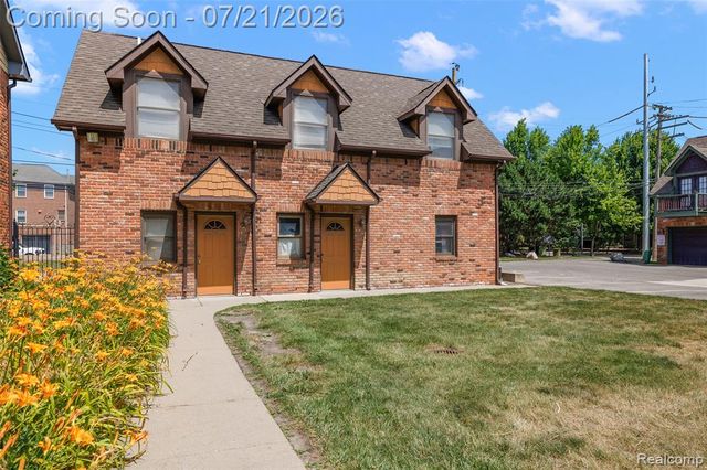 443 E Ferry Street, Detroit, MI 48202