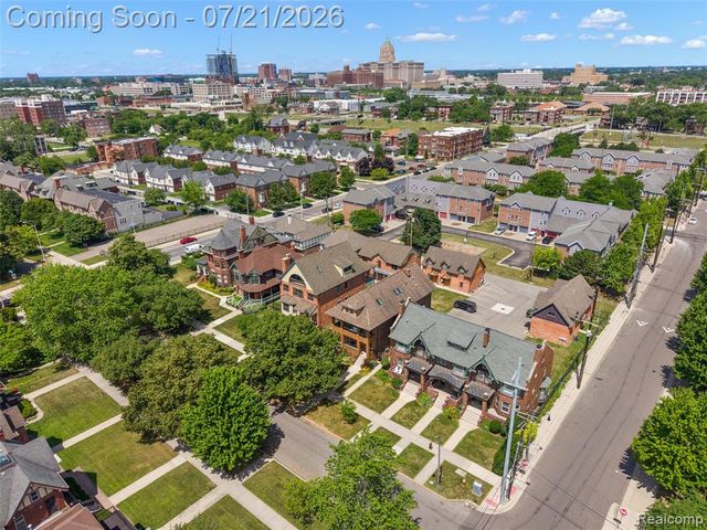 443 E Ferry Street, Detroit, MI 48202