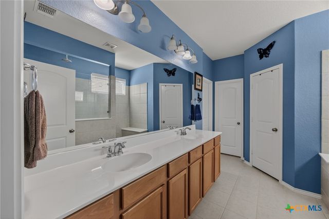 6629 Bowie Cove, Schertz, TX 78108