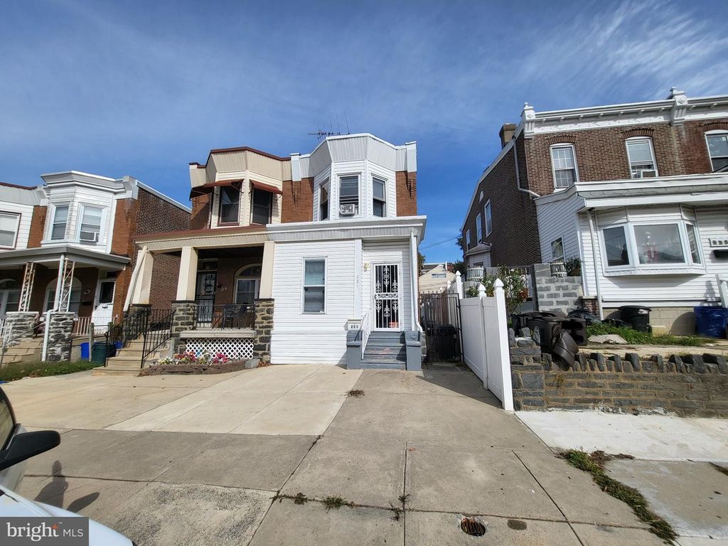 221 E WELLENS AVE, PHILADELPHIA, PA 19120 — photo 4