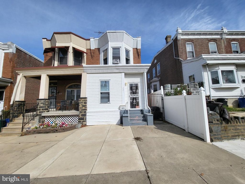 221 E WELLENS AVE, PHILADELPHIA, PA 19120 — photo 5