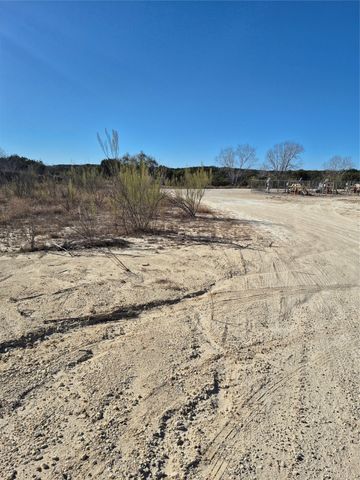 8740 Parkview Court, Cleburne, TX 76033